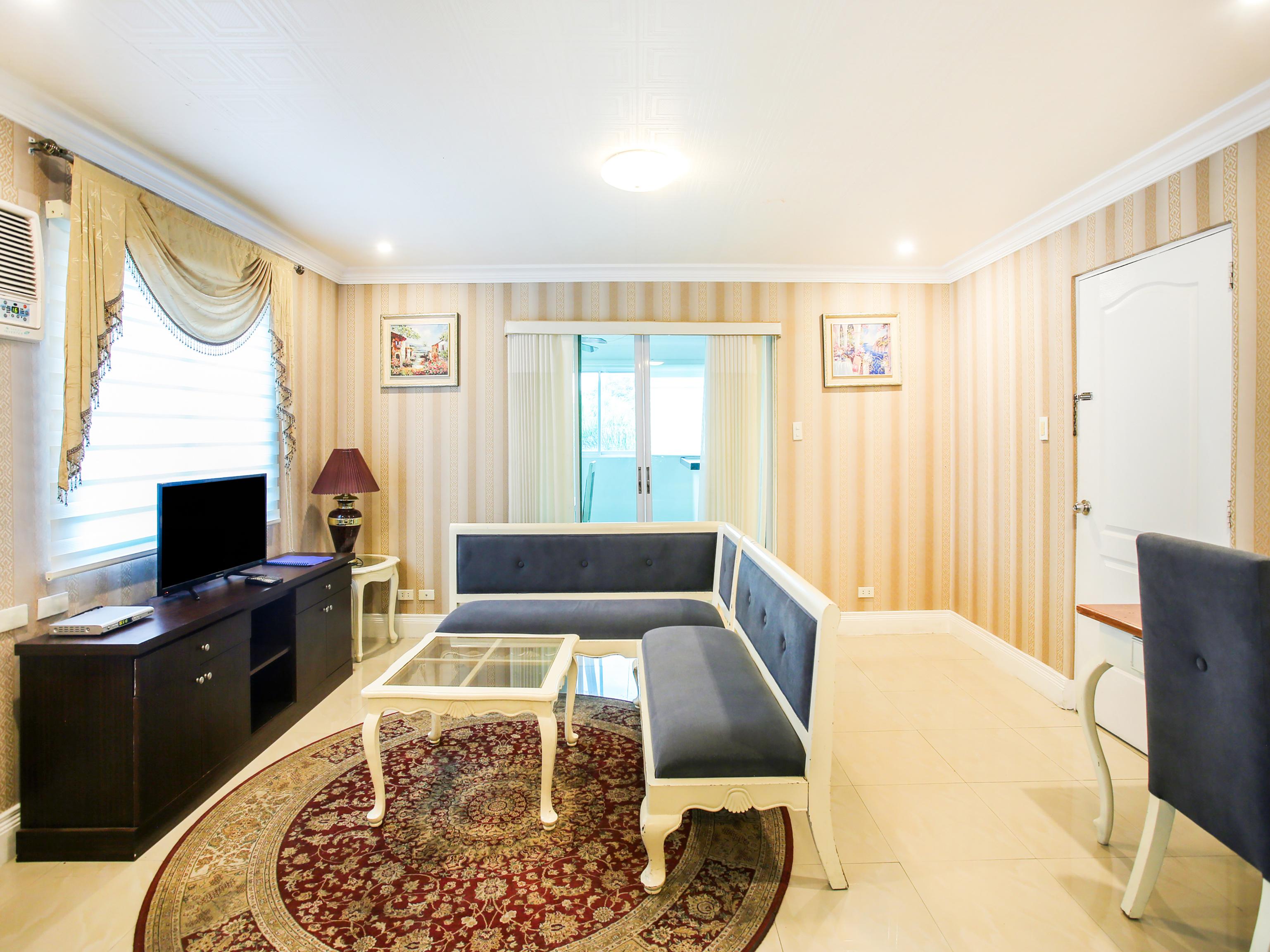 אנגלס Hotel Euroasia By Bluebookers מראה חיצוני תמונה