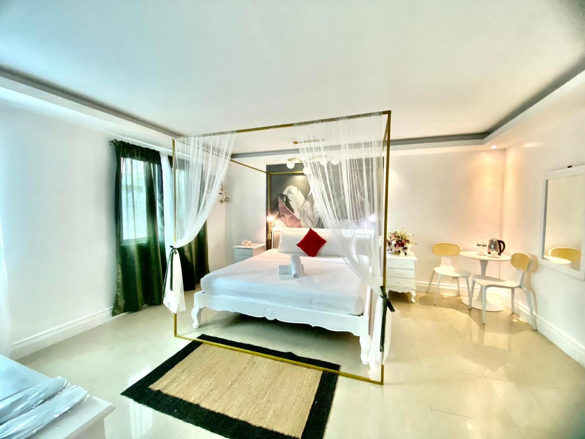 אנגלס Hotel Euroasia By Bluebookers מראה חיצוני תמונה